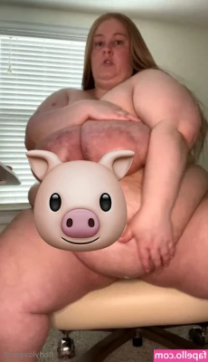 bodylovebritt2 - Sending out this yummy squirt vid to my re-billers this weekend! Make