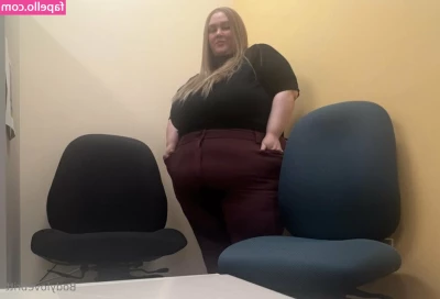 bodylovebritt2 - I made a FREE page for curious followers. But I want to encourage