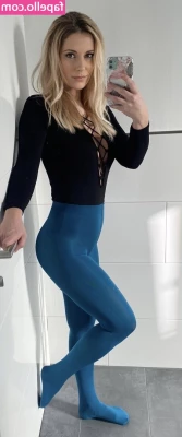 Lilly-loves-you - Would you be brave enough to worship my feet out on my balcony?