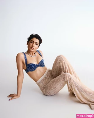 Samantha Ruth Prabhu [ samantha-ruth-prabhu ] - Happy TBT!! Have a great night... see ya Next year..lol