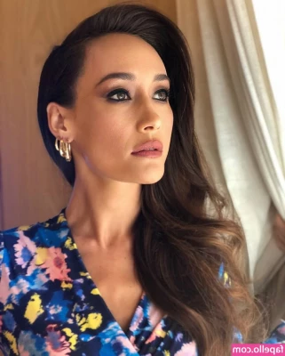 Maggie Q [ maggie-q ] - Te espero amor