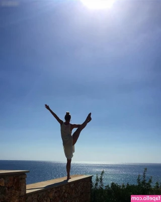 Angela Finger-Erben [ angela-finger-erben ] - Just a little reverse engineering a few wraps and some X frictions 
