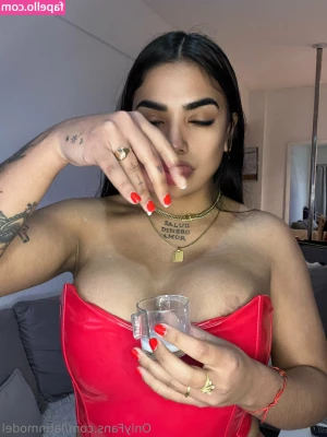 latinmodel - yo