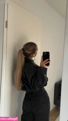 Jasmin Eller [ jasmin-eller ] - Would you like tea, ddy? 👉🏻👈🏻