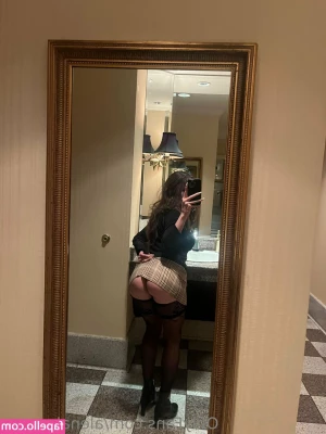 alenalovesxo - I think it s time to slip into something a little more comfortable 