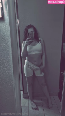 crystaab - sorry for no content, i didnt feel good