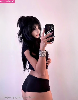 cyberjujuu [ cyberjujuu-11 ] - I can t stay at home for a long time  So I want someone to take me