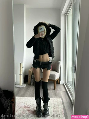 Jenniferchexk - Who else would love a double blowjob from us