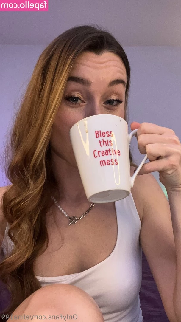 Elina199 [ elina199-2 ] - Daddy told me that if we started this account I had to spread my ass