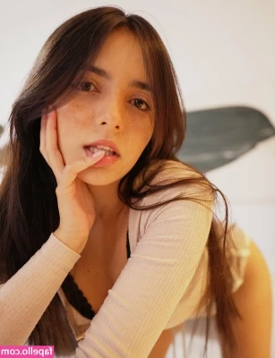raychell_black [ raychell-black ] - So with christmas coming up, people often ask me if I have a