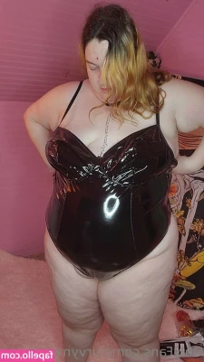 curvymonstergirlfree - Hello my sexy daddy   Come slide your cock in between my huge tits