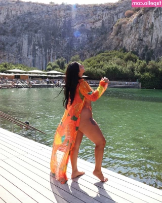 Erifili Sfakianakis [ erifili-sfakianakis ] - Hey loves  Tomorrow my birthday  Should I come online