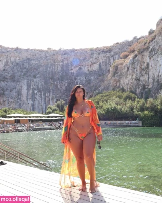 Erifili Sfakianakis [ erifili-sfakianakis ] - Rate my tits
