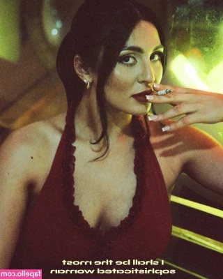 Erifili Sfakianakis [ erifili-sfakianakis ] - Just getting myself ready for you