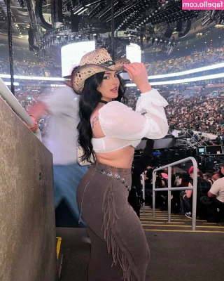 Erifili Sfakianakis [ erifili-sfakianakis ] - This fishnet dress makes my ass look so big!👀🙈😜
