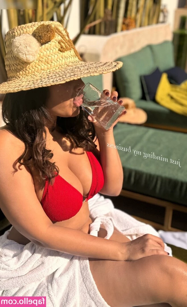 Steph Karl [ steph-karl ] - Bend me over