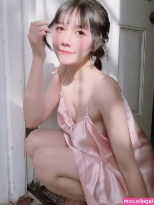 Arisa Nguyễn [ arisa-nguyen ] - Like this if you think my butt is big