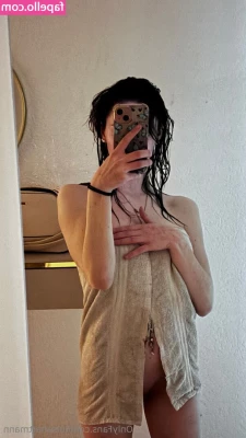 Lucy Müller [ lucy-mller ] - Technical difficulties... Lol I kick the camera over, but it's still