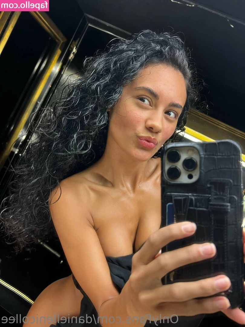 daniellenicollee - would u sell ur soul 2 me? 😋❤️‍🔥