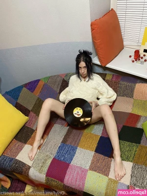 alice.free.sweets [ alice-free-sweets ] - Cum see more @kellywestvip