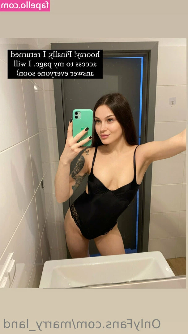 marry_land [ marry-land ] - oops got naked