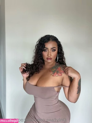 Coco Bunnie [ coco-bunnie ] - Let’s FaceTime