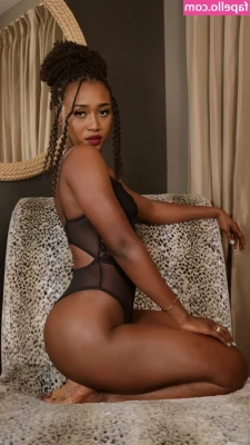 Queen Aminata [ queen-aminata ] - Put it in 🍆 and be gentle baby 🥵💦