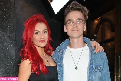 Dianne Buswell [ dianne-buswell ] - What do you suppose is in there  Perhaps if you offer the right