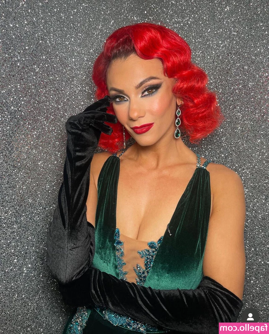 Dianne Buswell [ dianne-buswell ] - Hotel Heat with a Hispanic Hotwife: (FULL VID Available in DMs):