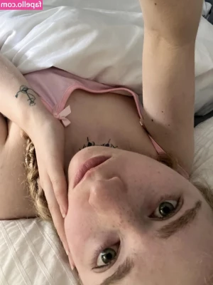 Maryjane Auryn [ maryjane-auryn ] - How do you like this view?
