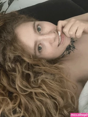 Maryjane Auryn [ maryjane-auryn ] - Blowjob  amp  Butt Plug   dildo  All my favorite toys