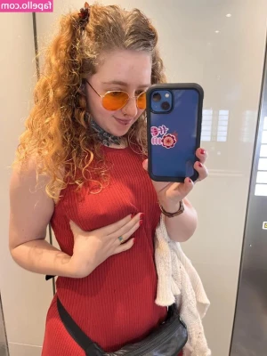 Maryjane Auryn [ maryjane-auryn ] - Just some shower fun