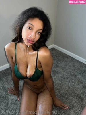 Foxybrown20 - Lets talk Legs     legs  pretty  long  chucks