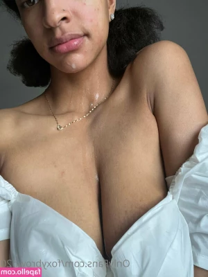 Foxybrown20 - Are you in the spirit of giving? 💋