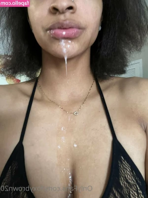 Foxybrown20 - Want you to be this banana 🍌