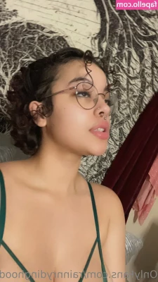 Rainnrydinghood - Can you give me a booty massage