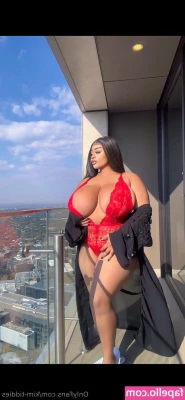 Kim Tiddies [ kim-tiddies ] - shower scene