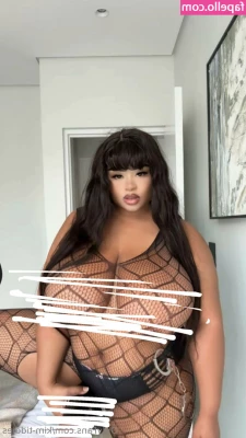 Kim Tiddies [ kim-tiddies ] - Making every click totally pic-worthy 📸