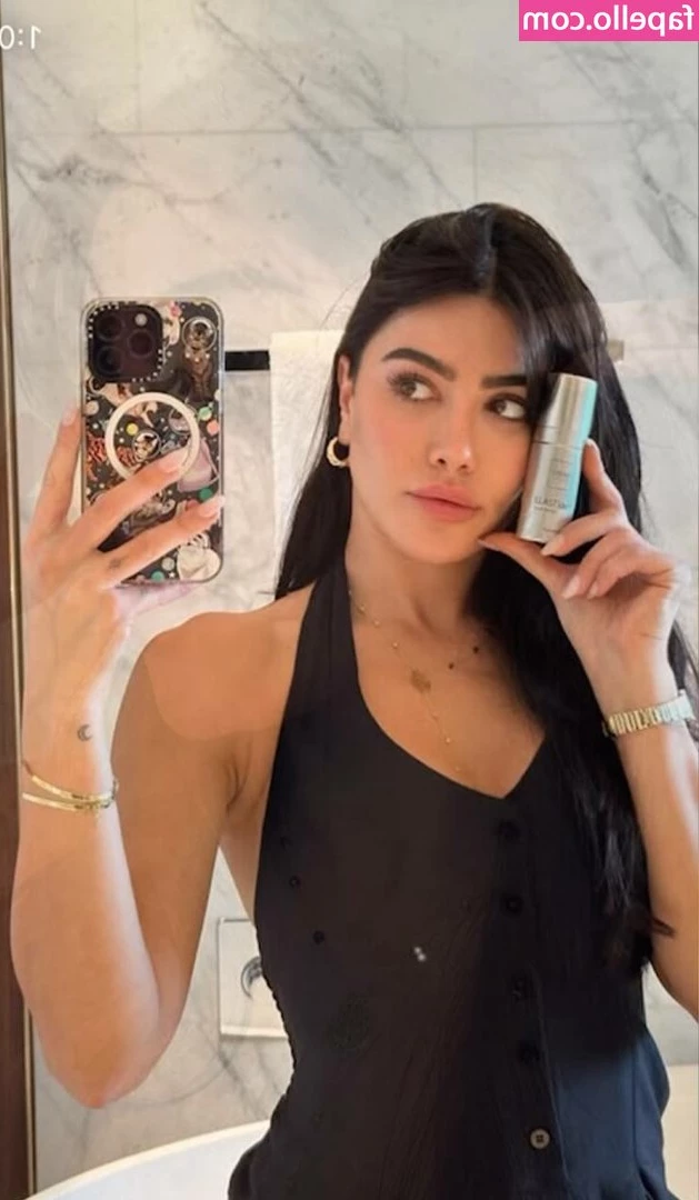 Sara Hesri [ sara-hesri ] - I woke up like this 😈