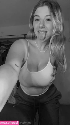 lynntoria - Another hot 4 handed for the books!!! Hot AF @daddy_b_1976😈