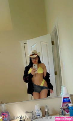 laylalovelyxxx - You’ve got something new waiting in your DMs 😋