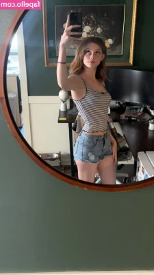 Soggyalien22 [ soggyalien22-5 ] - Sun kissed titty Tuesday