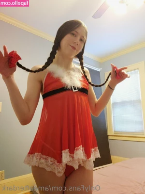 ameafterdark - Happy Friday  Who is interested in buying this HOT BG video where I