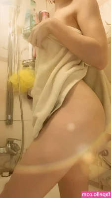 Shirogane_sama [ shirogane-sama-1 ] - Panties fell down
