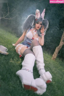 Shirogane_sama [ shirogane-sama-1 ] - Mmm  daddy  what do you think about my round ass