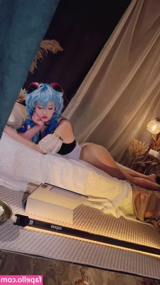 Shirogane_sama [ shirogane-sama-1 ] - Look how cute my feet are ☺️💞 I'm definitely doing a POV next