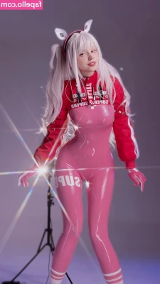 Shirogane_sama [ shirogane-sama-1 ] - Going live and feeling a little naughty tonight at 10:30pm EST