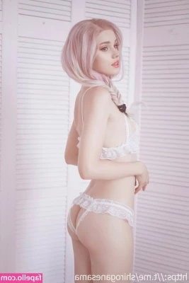 Shirogane_sama [ shirogane-sama-1 ] - You can look but you can't touch. Haha get it? because of her power