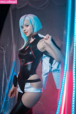 Shirogane_sama [ shirogane-sama-1 ] - Idk who keeps putting these cameras in here when I m changing