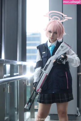 g44gallery - i think this is the hairiest I've ever been